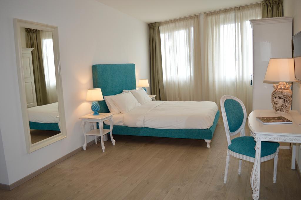Villa Quisisana טאורמינה חדר תמונה